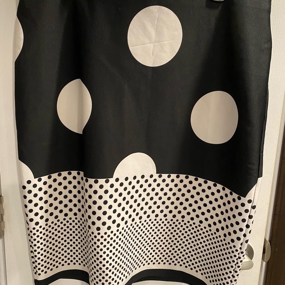 NYC Black and White Polka Dot Pencil Skirt